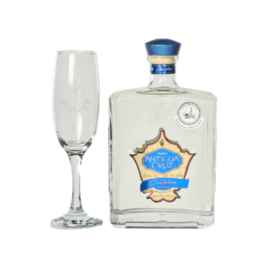 Tequila 'Antigua Cruz' Añejo Cristalino - Compañia Tequilera de Arandas, S.A. de C.V.